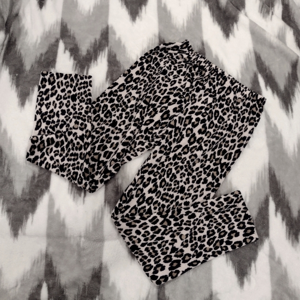 The Children's Place Girls Velvet leggings Size Large 10/12